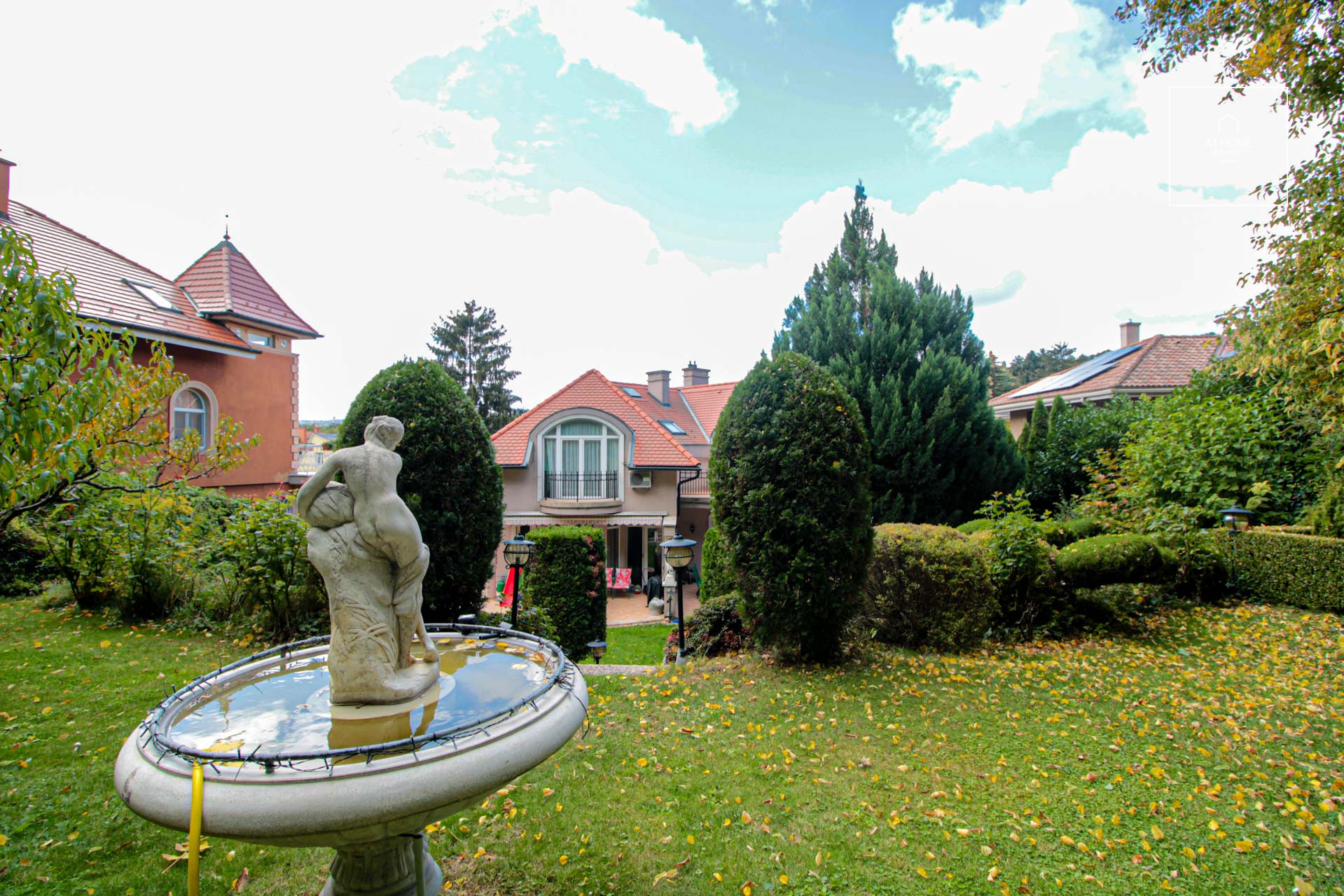 Charming semi-detached house for rent Budapest III. district, Pálvölgy