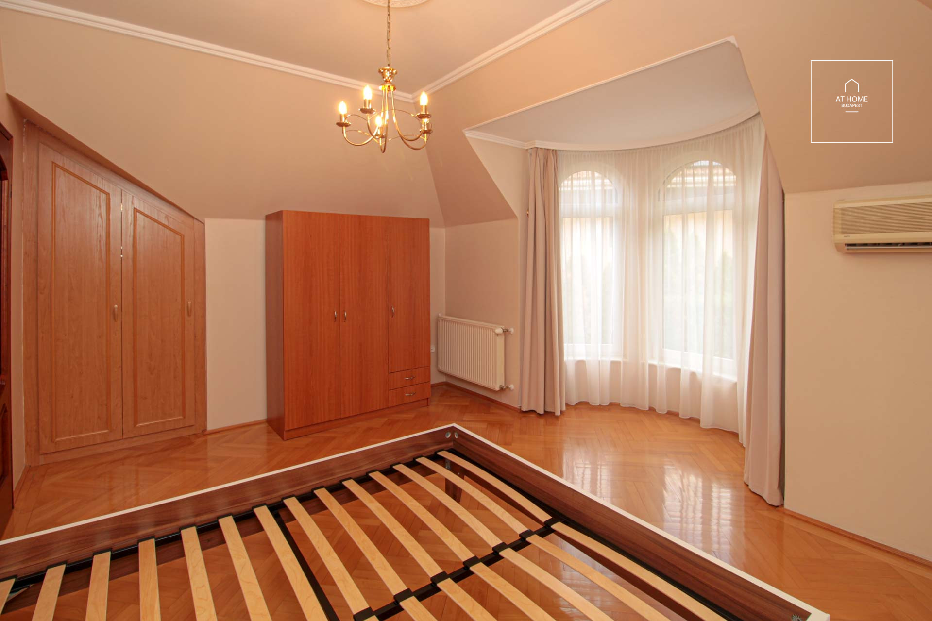 Charming semi-detached house for rent Budapest III. district, Pálvölgy