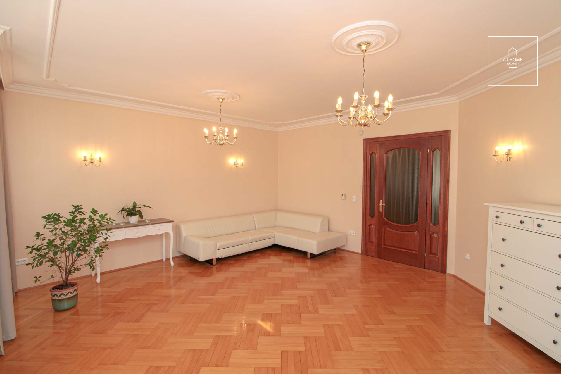 Charming semi-detached house for rent Budapest III. district, Pálvölgy