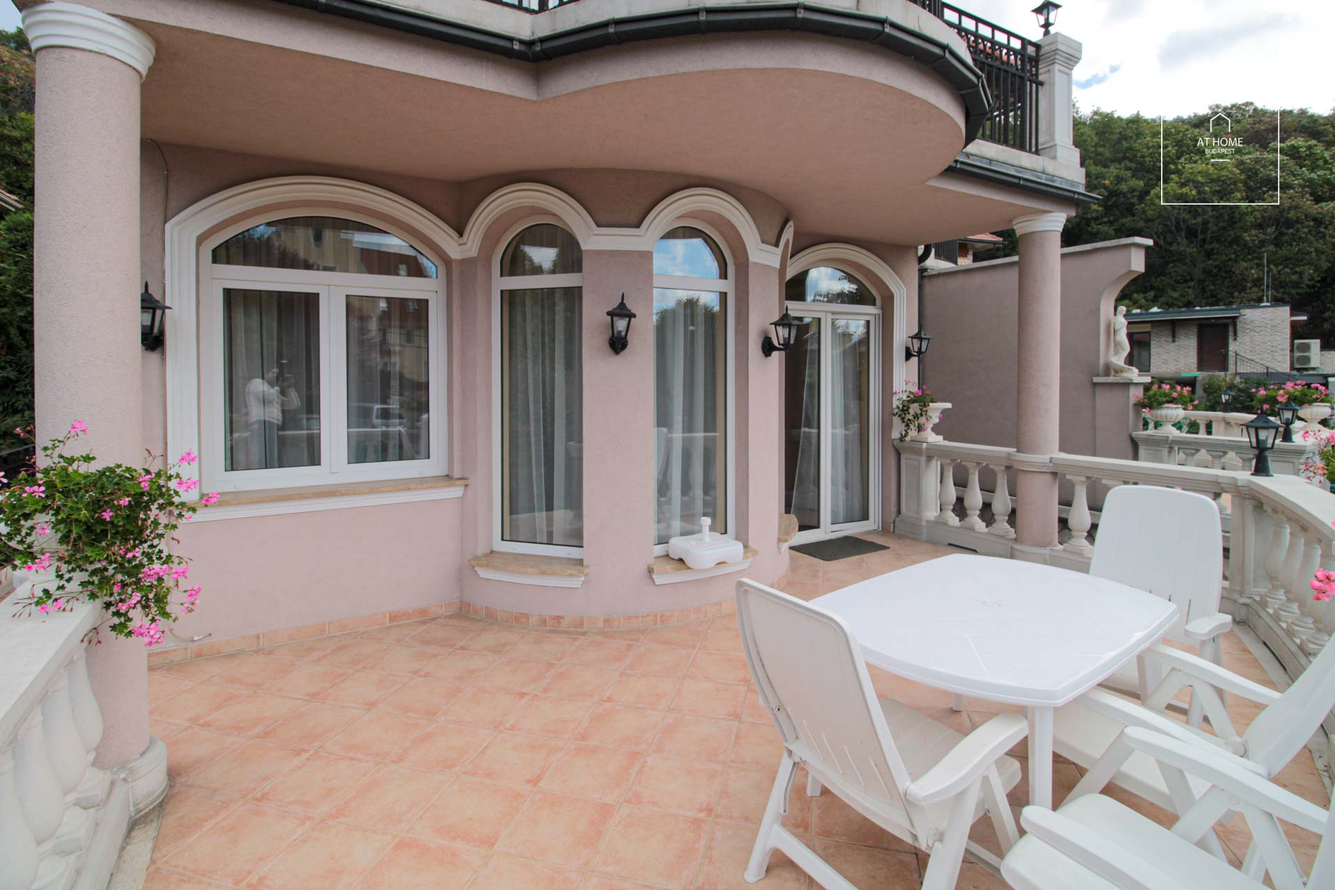 Charming semi-detached house for rent Budapest III. district, Pálvölgy