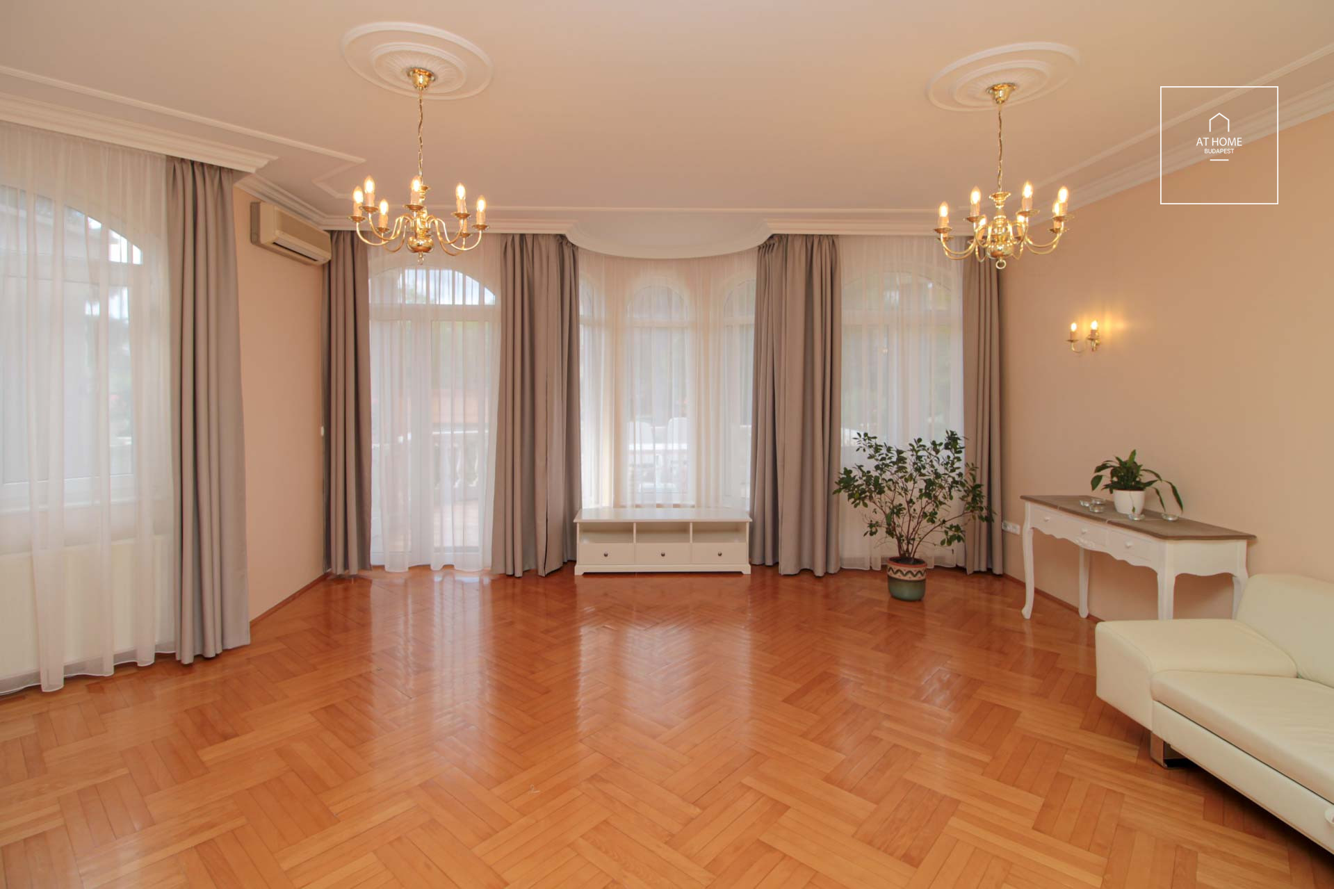 Bűbájos ikerház kiadó Budapest III. kerület, Pálvölgy