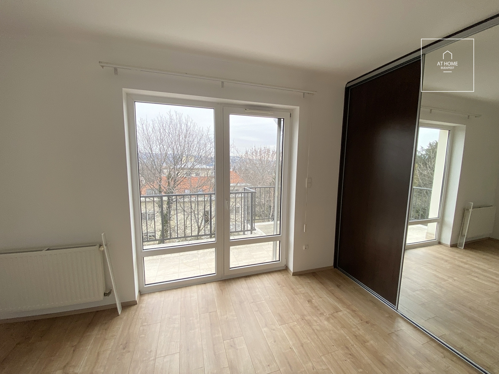 Greenbelt Three-Bedroom Apartment for Rent in Budapest’s 12th District, Kútvölgy
