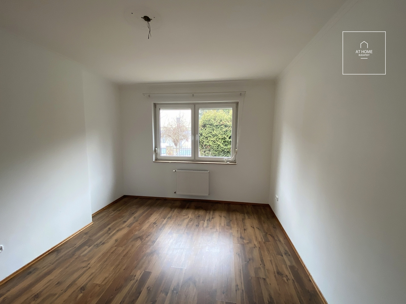 Greenbelt Three-Bedroom Apartment for Rent in Budapest’s 12th District, Kútvölgy
