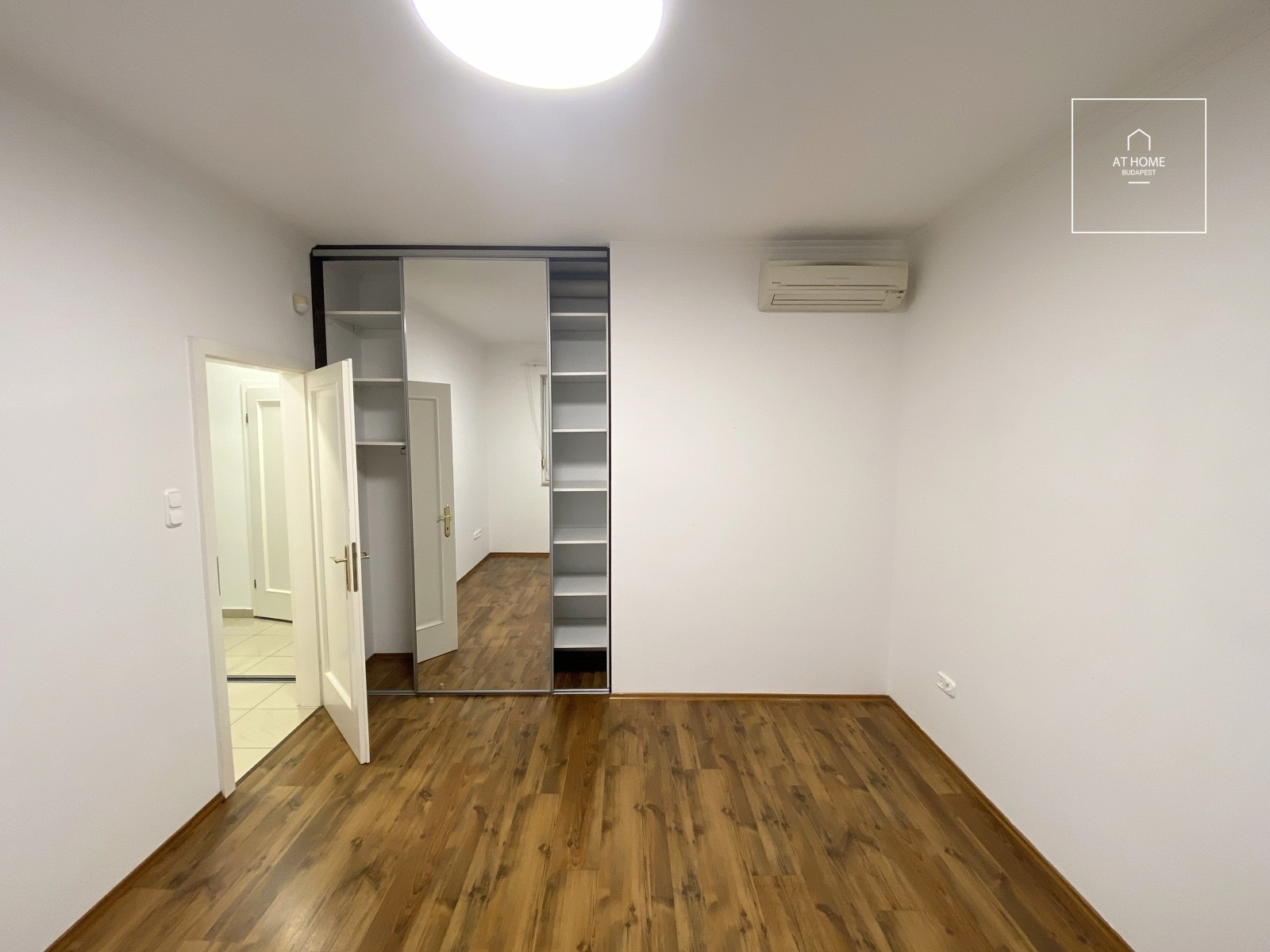 Greenbelt Three-Bedroom Apartment for Rent in Budapest’s 12th District, Kútvölgy