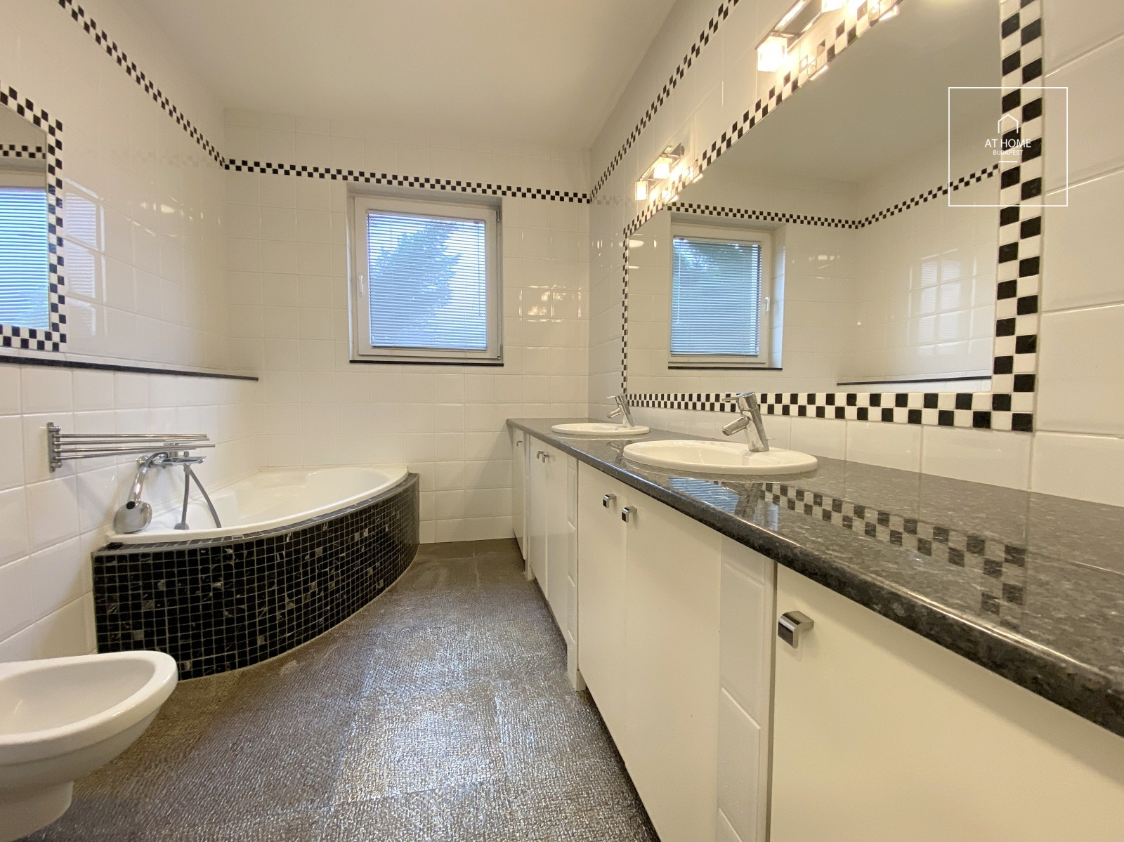 Greenbelt Three-Bedroom Apartment for Rent in Budapest’s 12th District, Kútvölgy