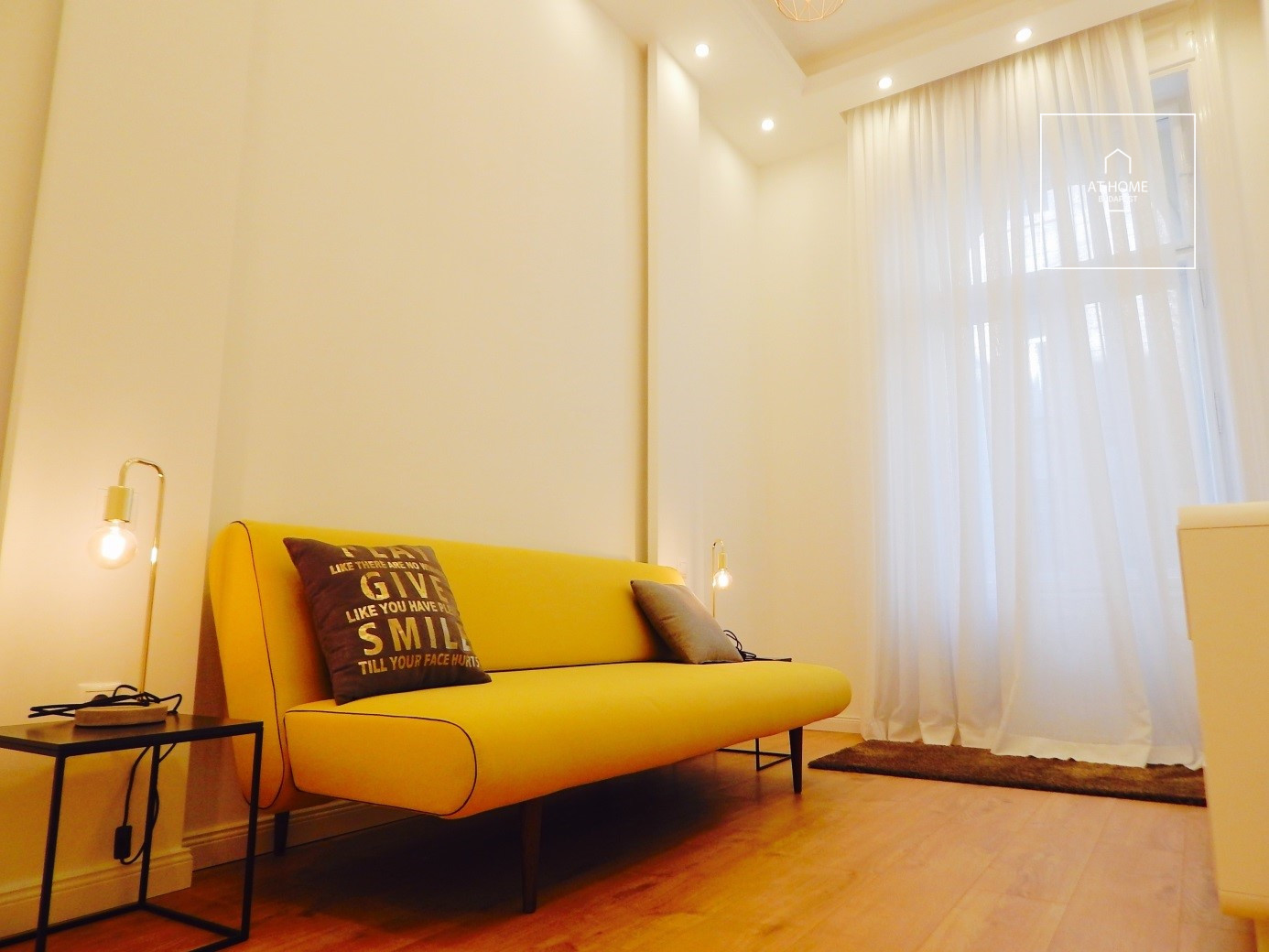 Stellar refurbished apartment in the 6th district