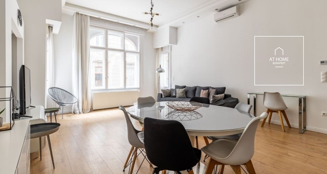 Stellar refurbished apartment in the 6th district