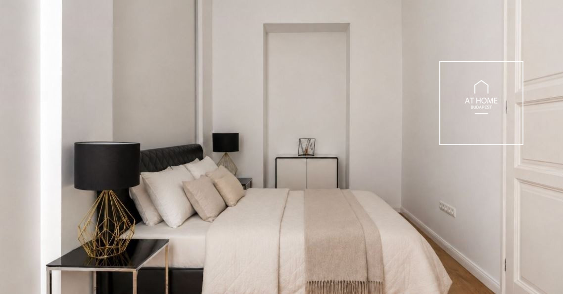 Stellar refurbished apartment in the 6th district