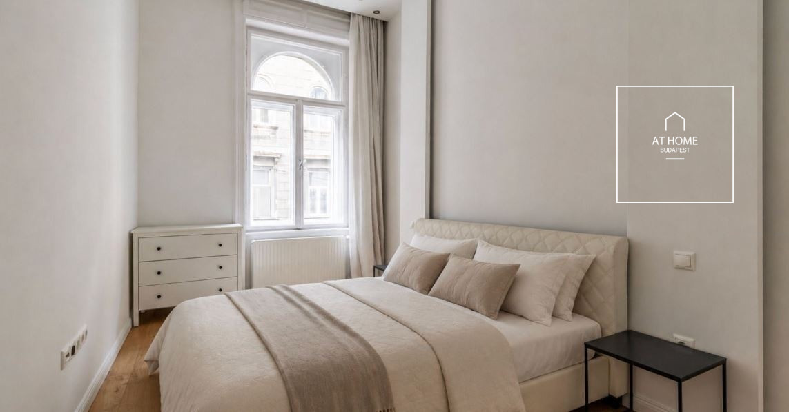 Stellar refurbished apartment in the 6th district