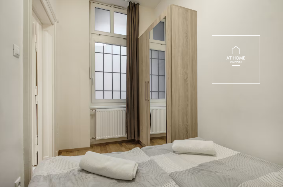 Modern downtown apartment with 2 bedrooms in District VI