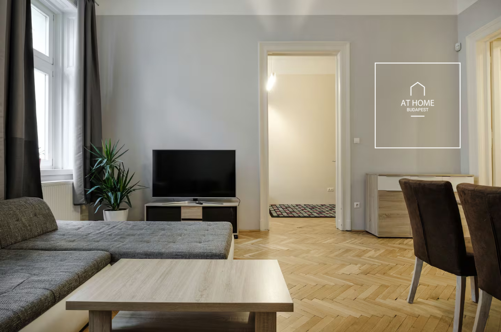 Modern downtown apartment with 2 bedrooms in District VI