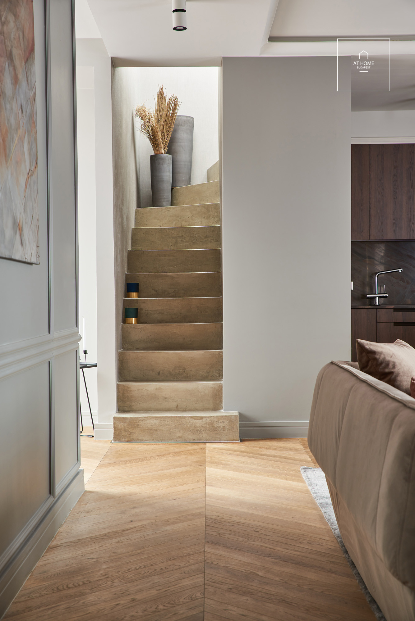 2 bedroom apartment with a roof terrace for rent Budapest VI. district, Terézváros