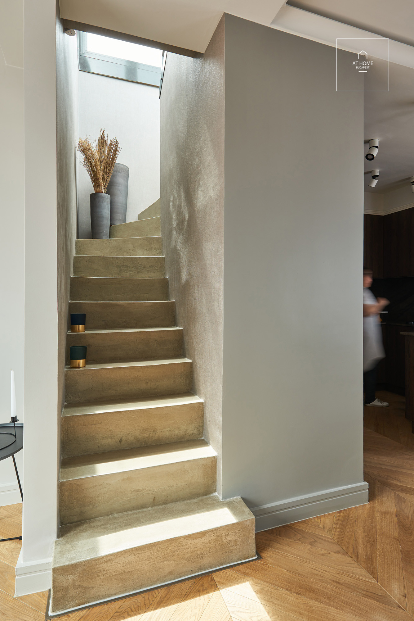 2 bedroom apartment with a roof terrace for rent Budapest VI. district, Terézváros