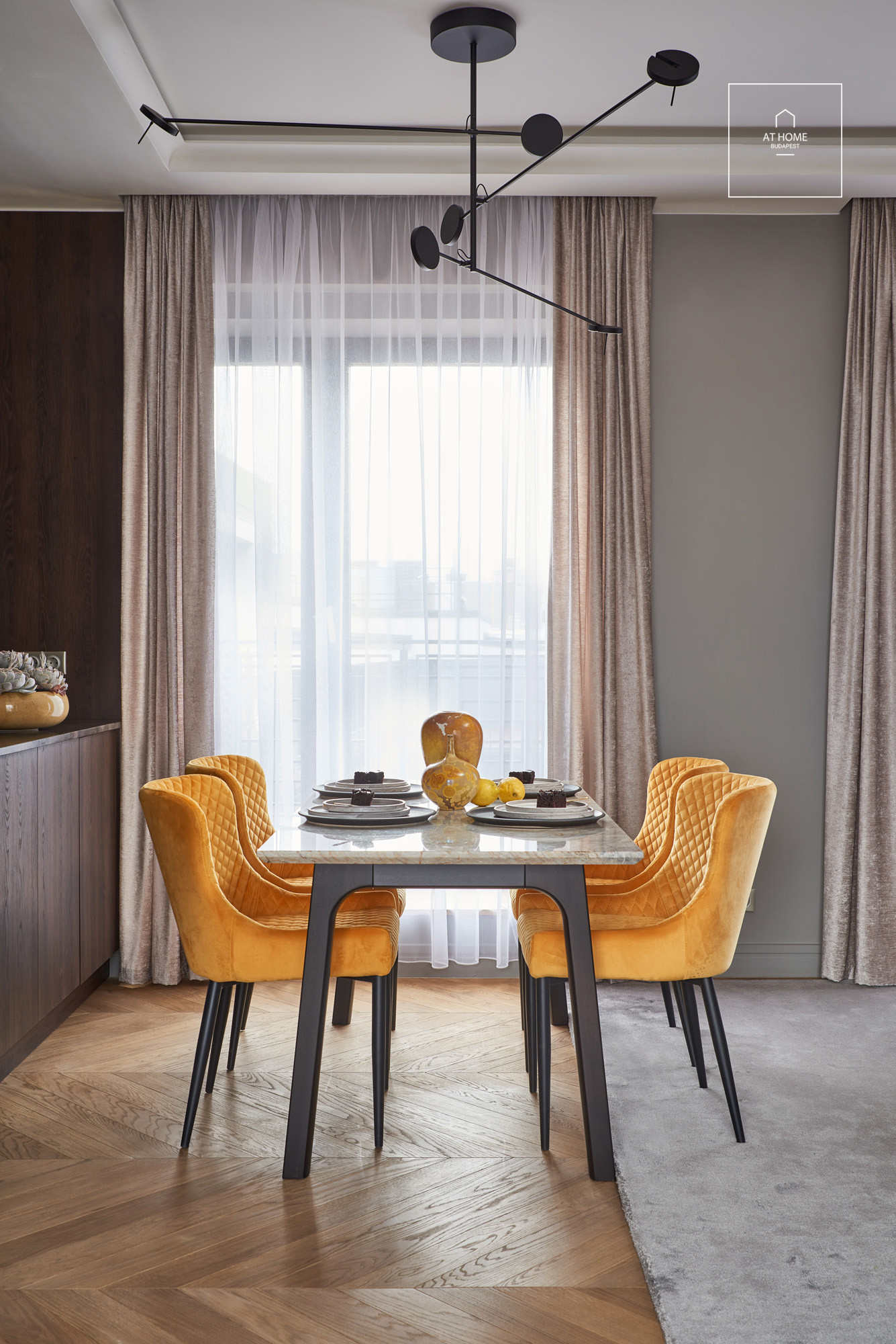 2 bedroom apartment with a roof terrace for rent Budapest VI. district, Terézváros