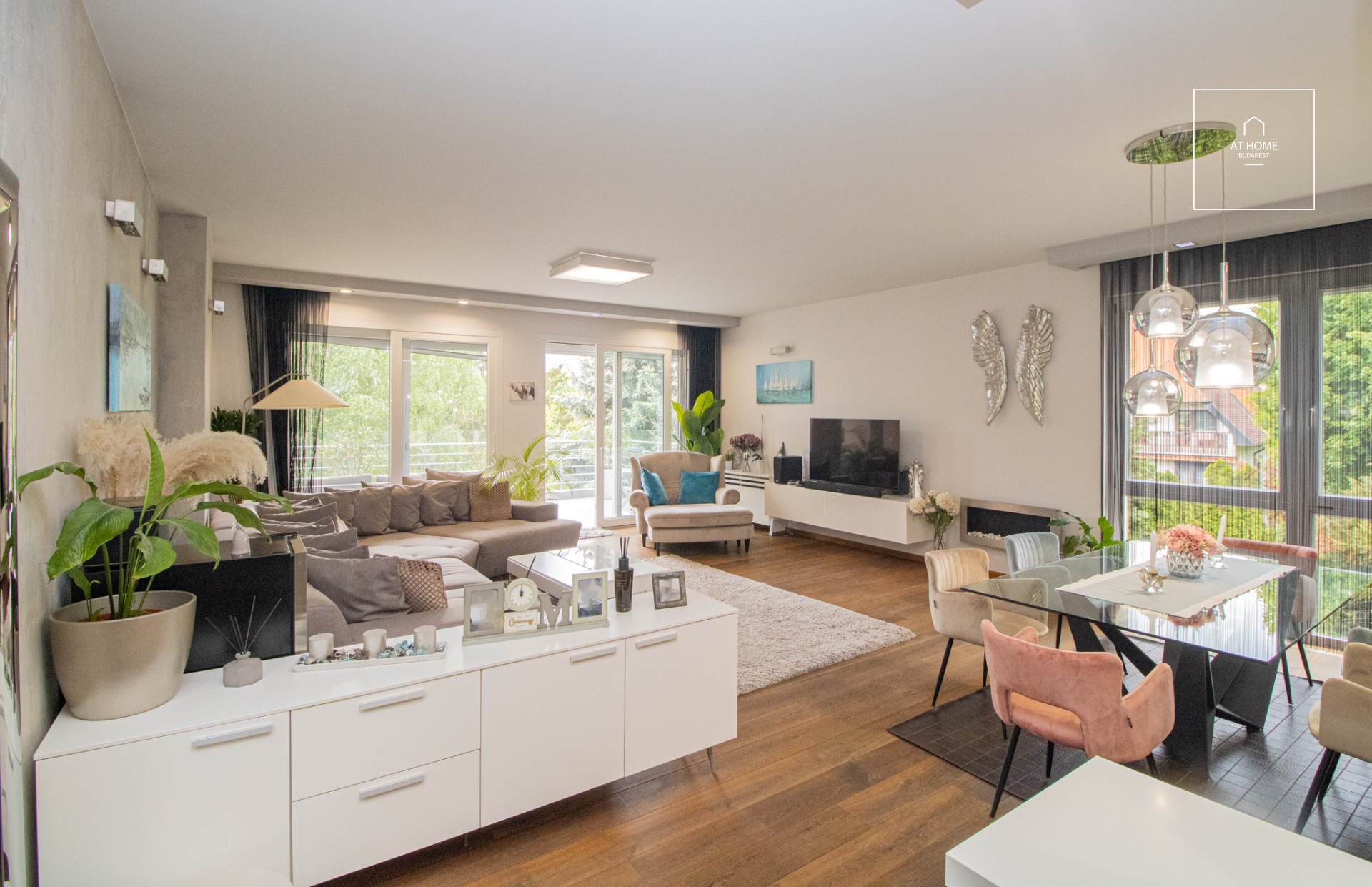 Panoramic, sunny  premium apartment available for rent in the 2nd district of Budapest, in Törökvész.