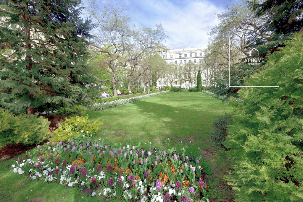 3-Bedroom Apartment for sale in the Heart of the City, Near the Parliament