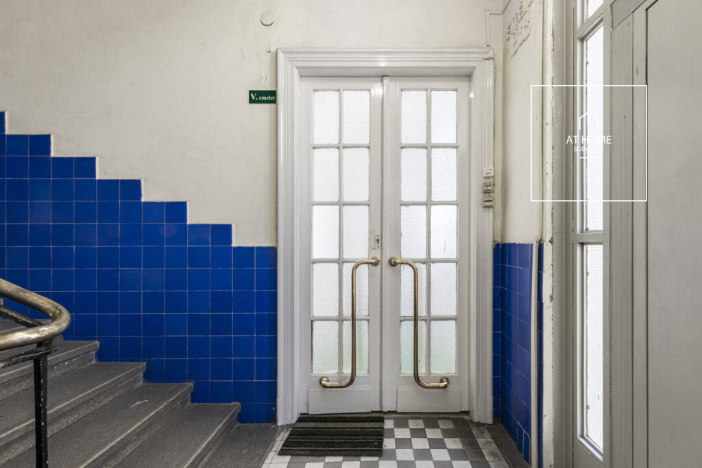 3-Bedroom Apartment for sale in the Heart of the City, Near the Parliament