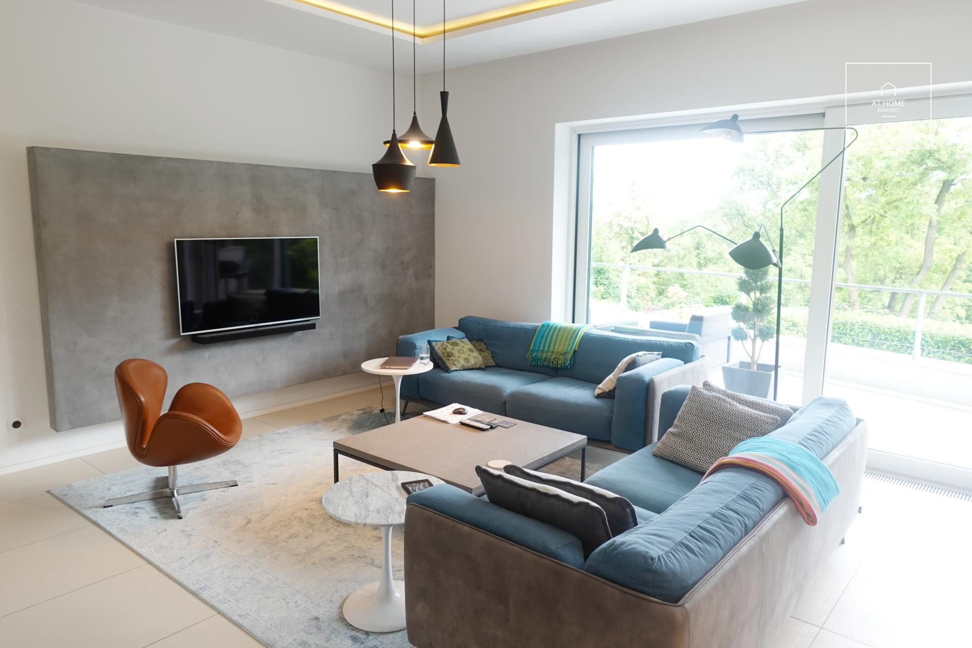 Modern 270 sqm three-level family house in Budapest’s 12th district