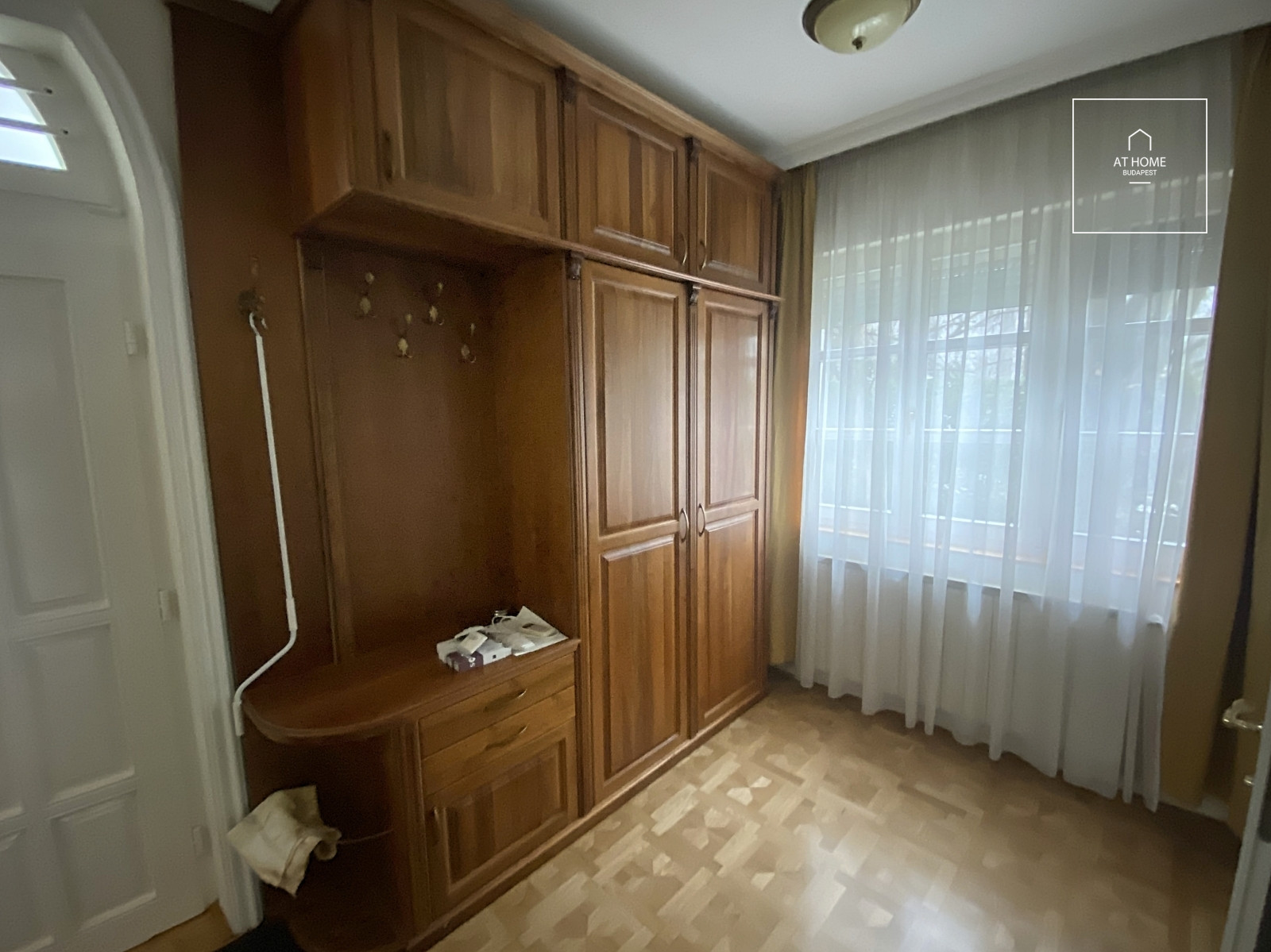 Elegant semi-detached house for rent Budapest XII. district, Mártonhegy