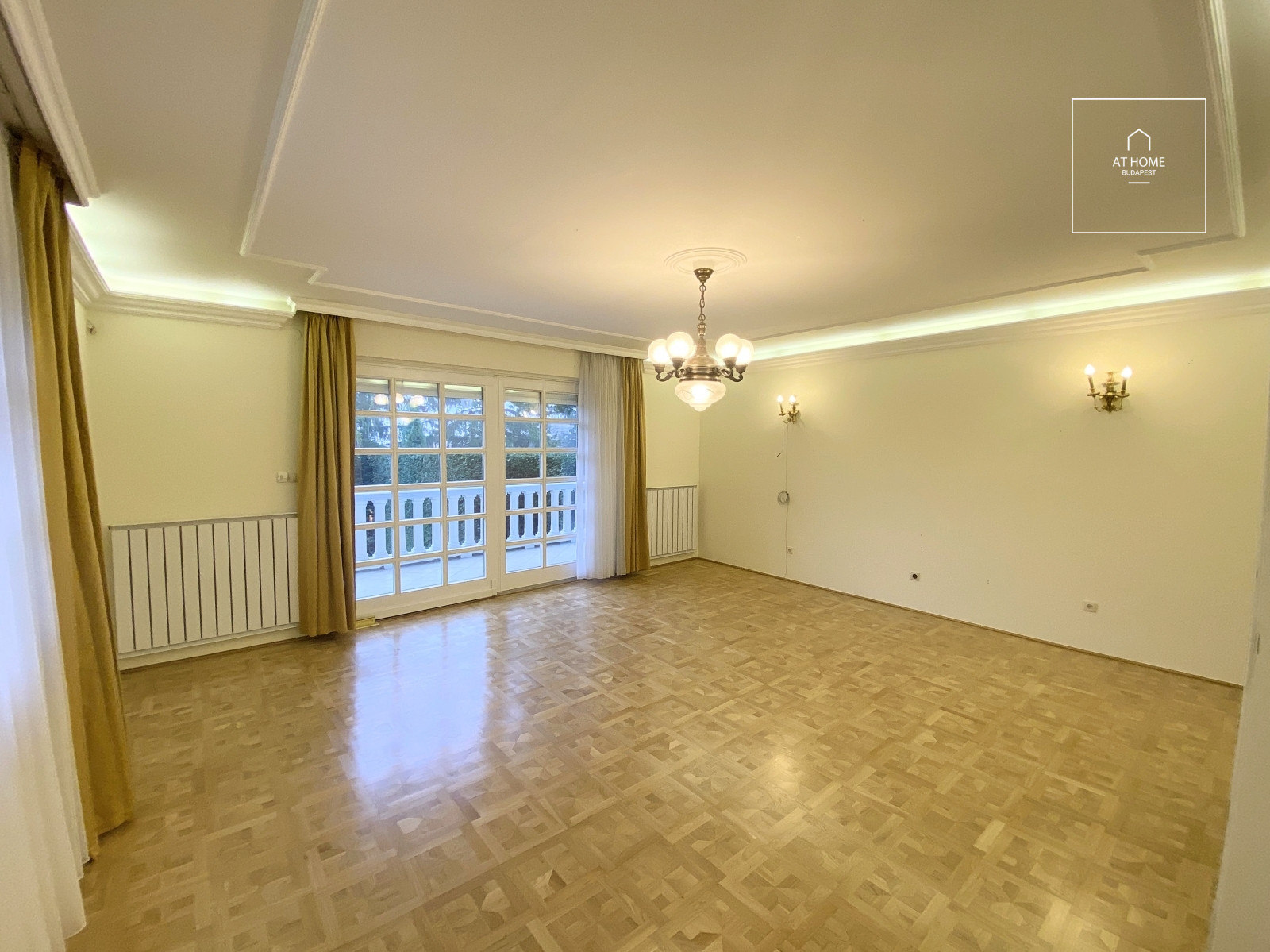 Elegant semi-detached house for rent Budapest XII. district, Mártonhegy