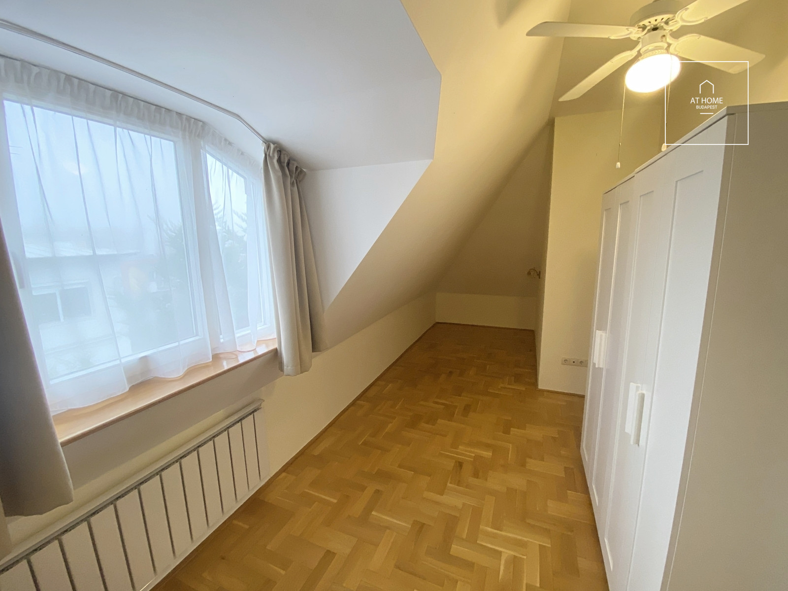 Elegant semi-detached house for rent Budapest XII. district, Mártonhegy