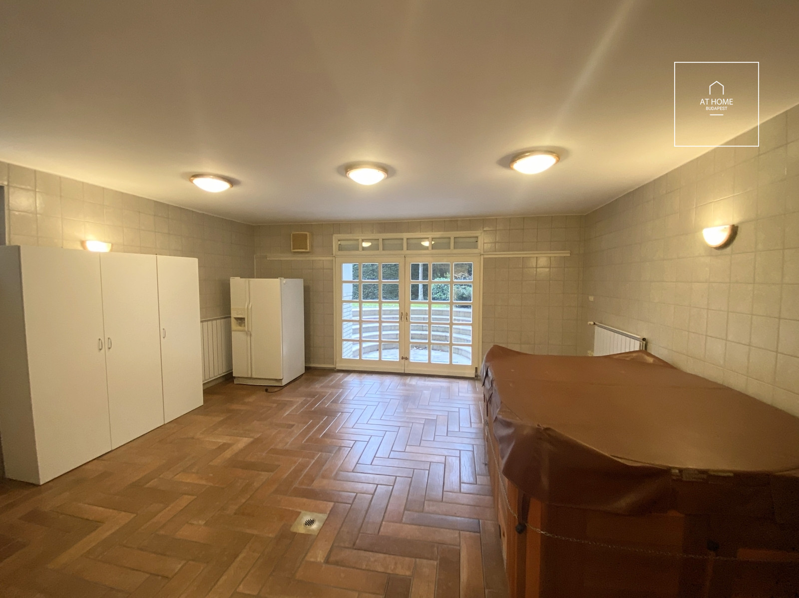 Elegant semi-detached house for rent Budapest XII. district, Mártonhegy