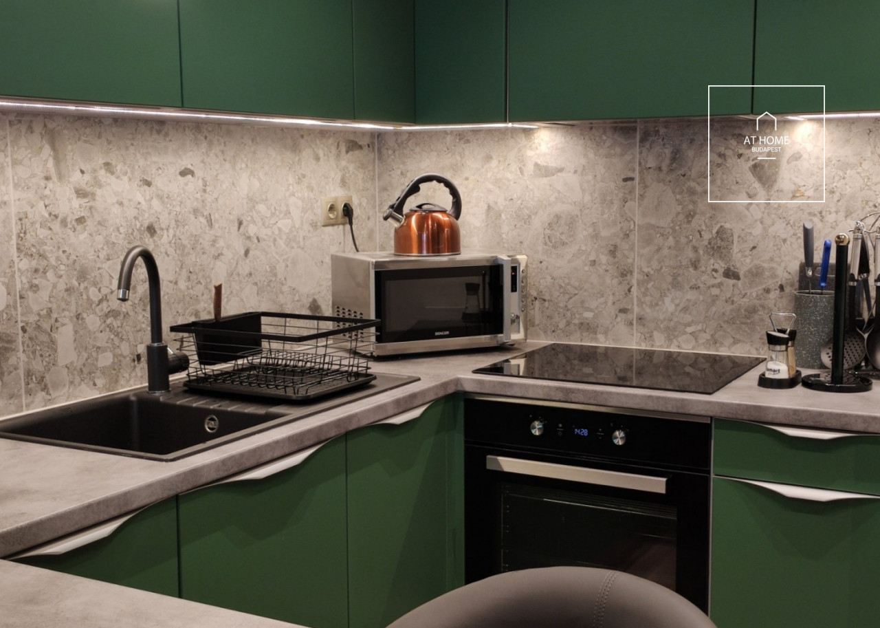 Exclusive 2-bedroom luxury apartment in Corvin-Negyed