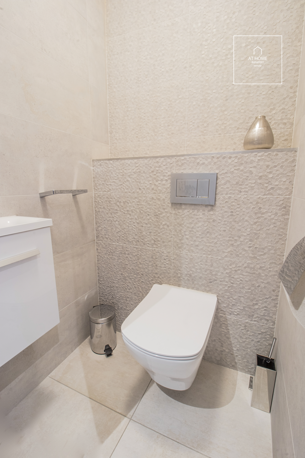 Exclusive 2-bedroom luxury apartment in Corvin-Negyed