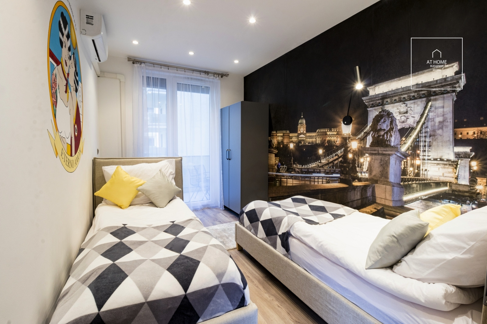 Exclusive 2-bedroom luxury apartment in Corvin-Negyed