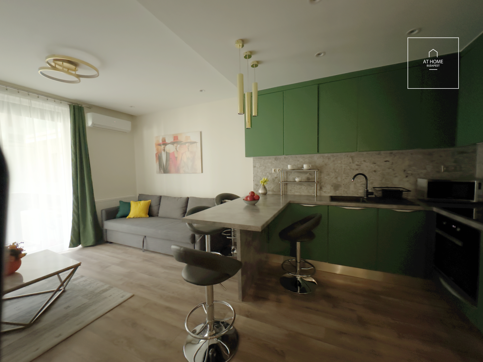 Exclusive 2-bedroom luxury apartment in Corvin-Negyed