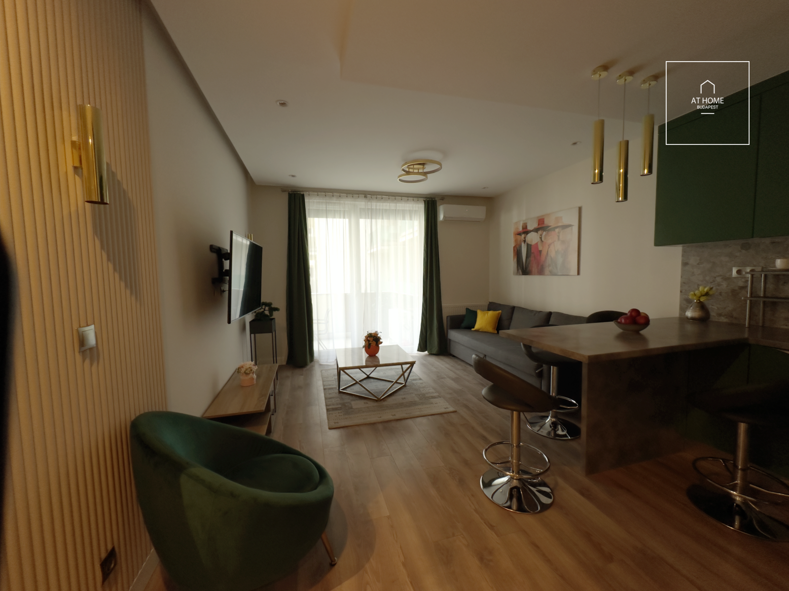 Exclusive 2-bedroom luxury apartment in Corvin-Negyed