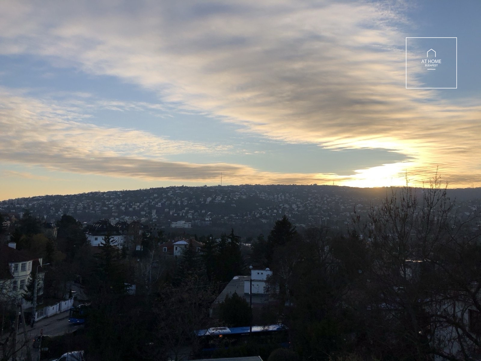 Renovated 51 sqm apartment with panoramic views in one of the most sought-after areas of Rózsadomb