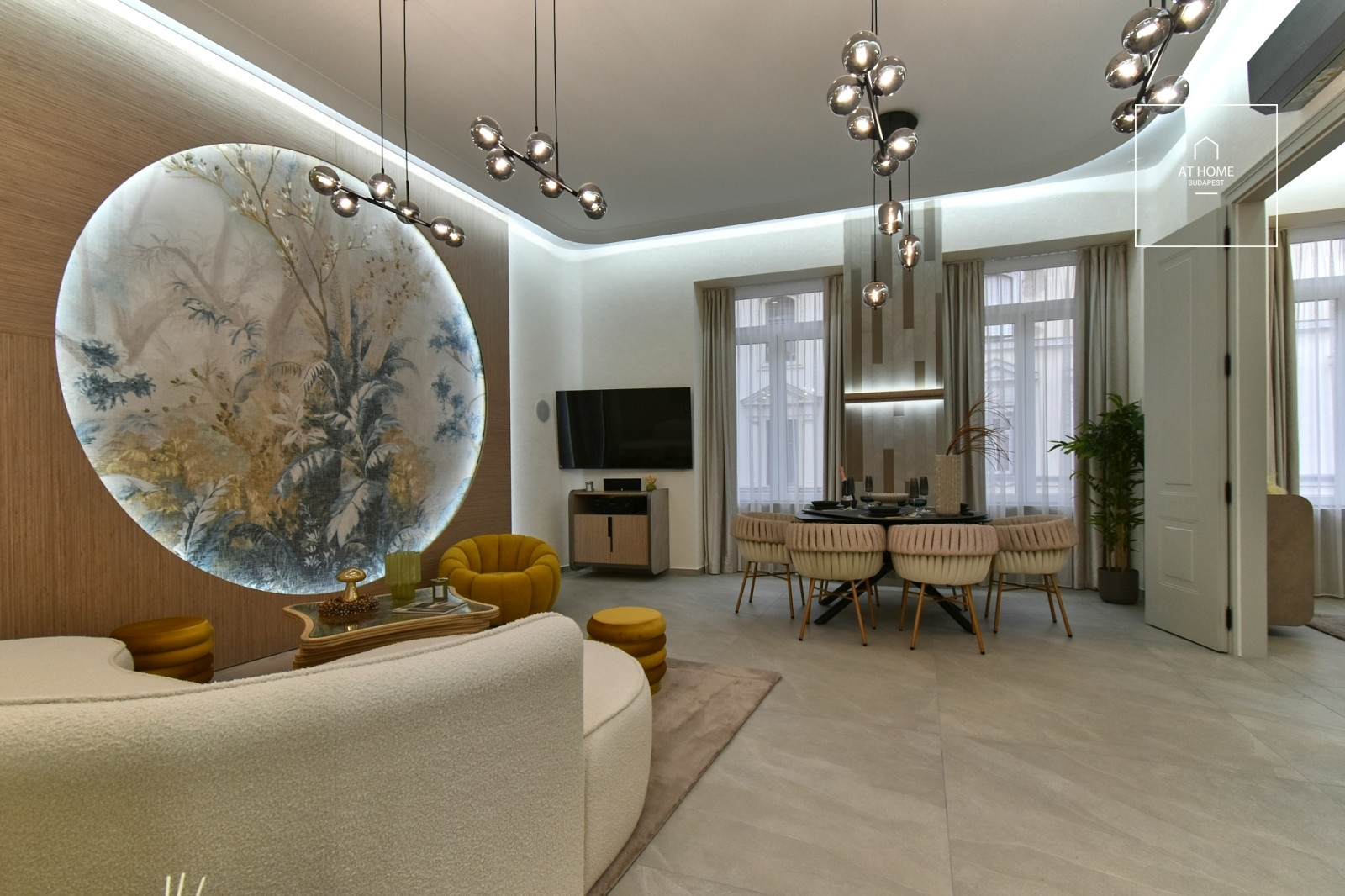 Renovated 103 sqm apartment with 3 bedrooms in District VI