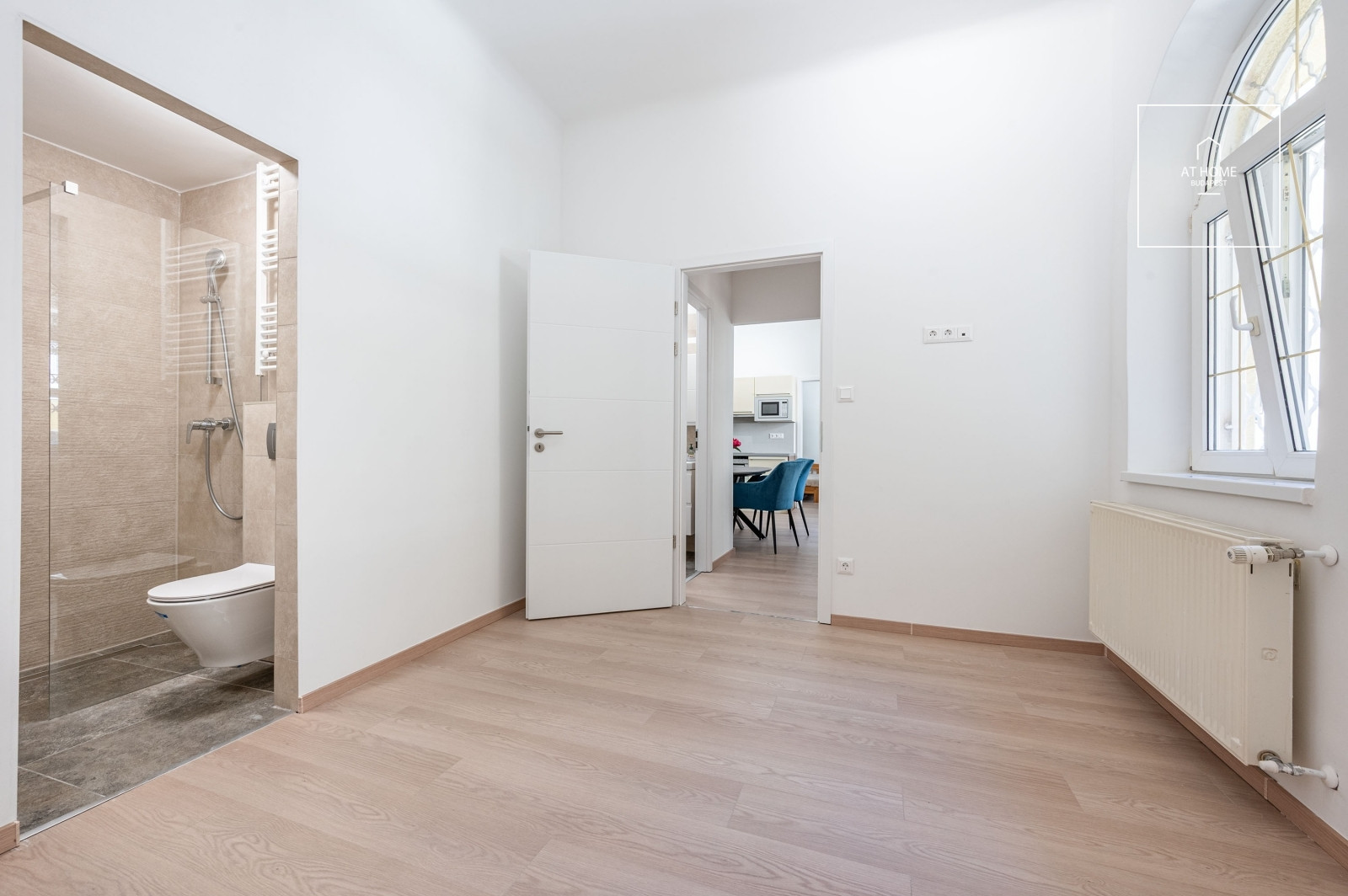 Fully renovated 56 qm apartment with 2 bedrooms in the 6th district