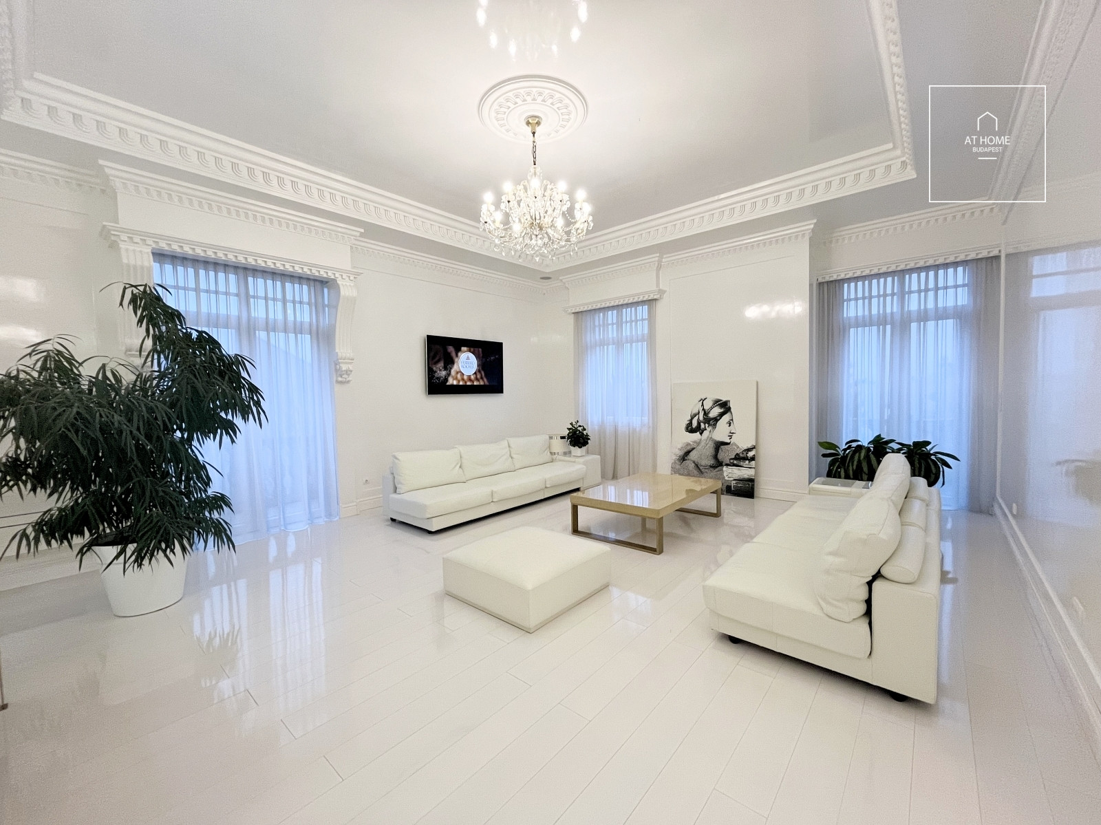 Elegant detached house for sale Budapest II. district, Szemlőhegy