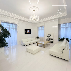 Elegant detached house for sale Budapest II. district, Szemlőhegy