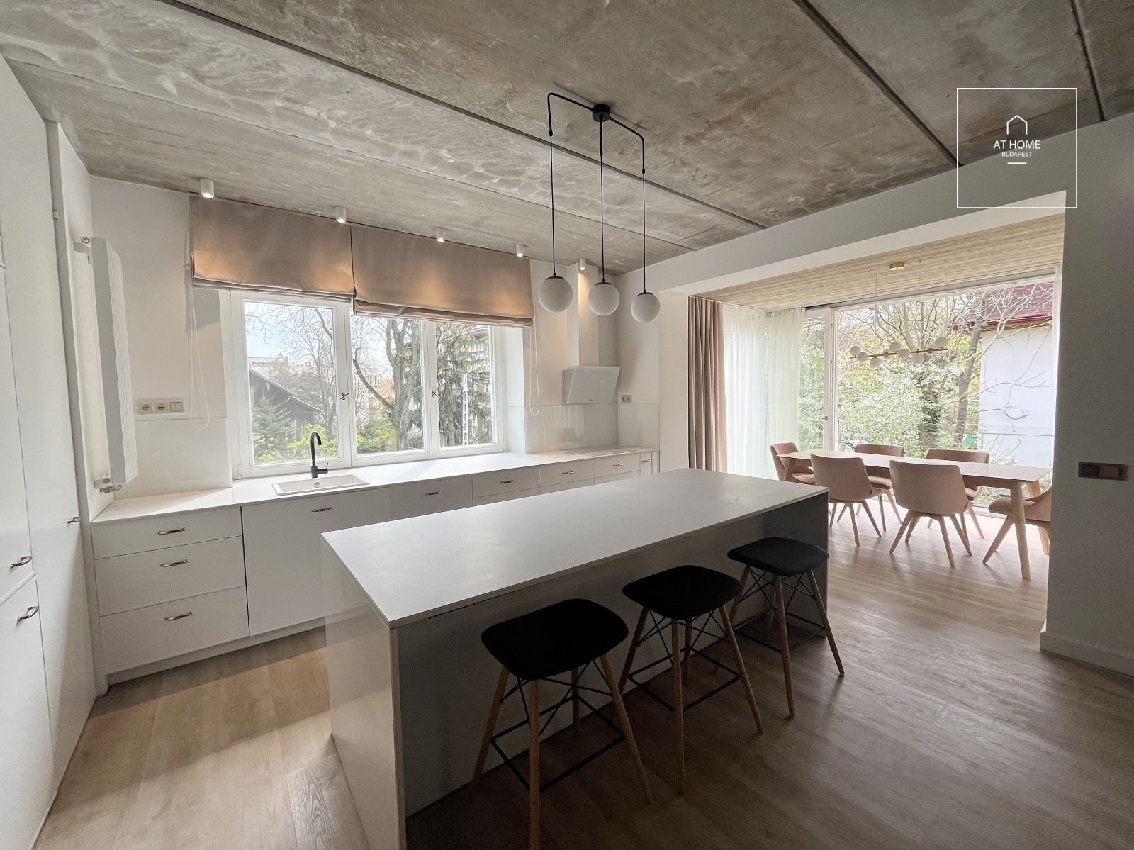 Beautiful 3-bedroom apartment for rent in Budapest II, district, Pasarét