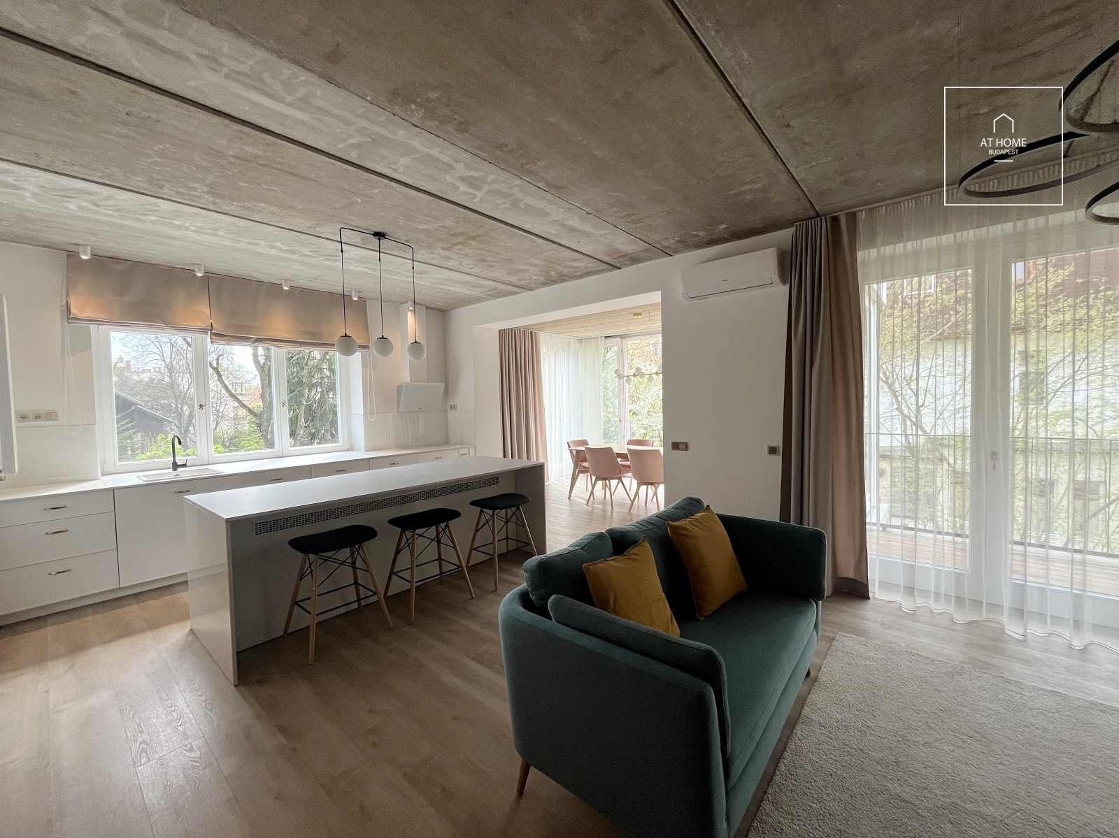 Beautiful 3-bedroom apartment for rent in Budapest II, district, Pasarét