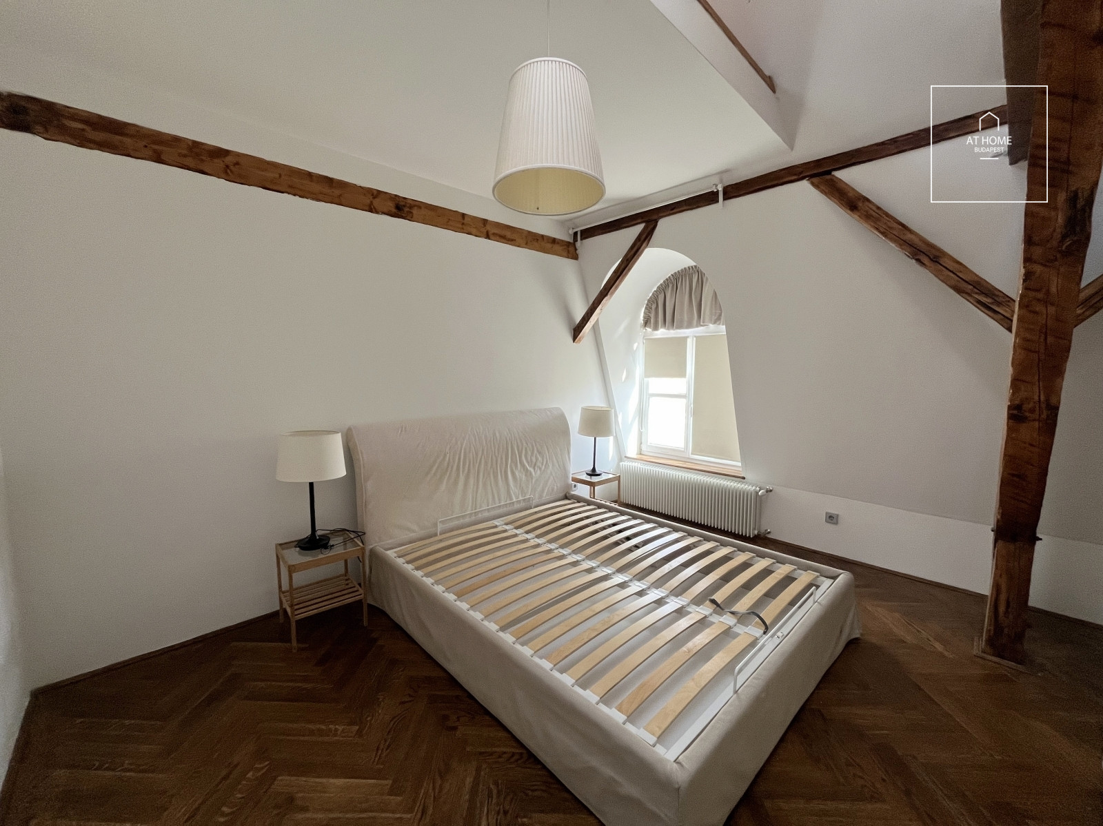 Exclusive three-bedroom apartment with stunning panoramic views on Rózsadomb