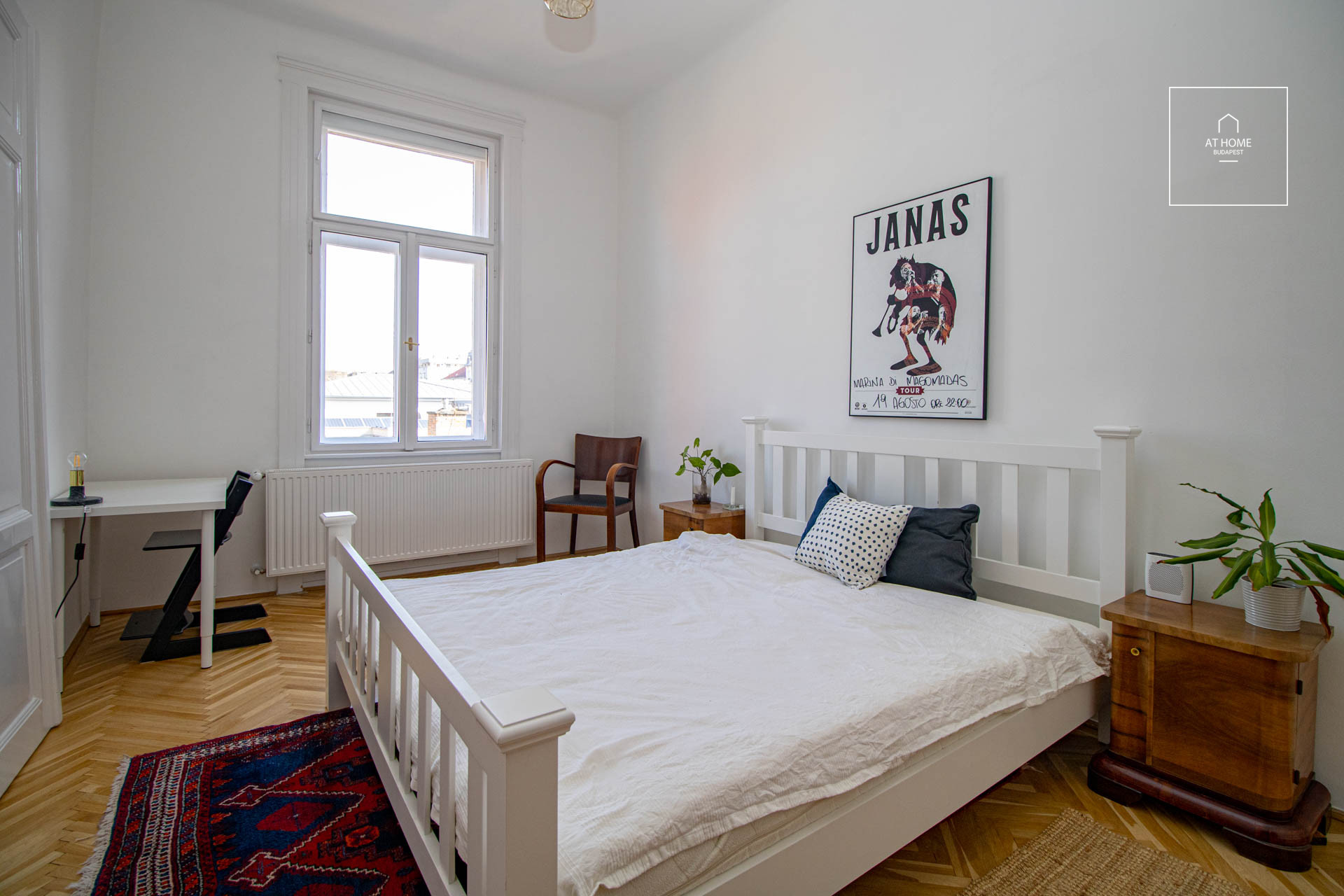 Modern 3 hálószobás polgári lakás a VII. kerületben
