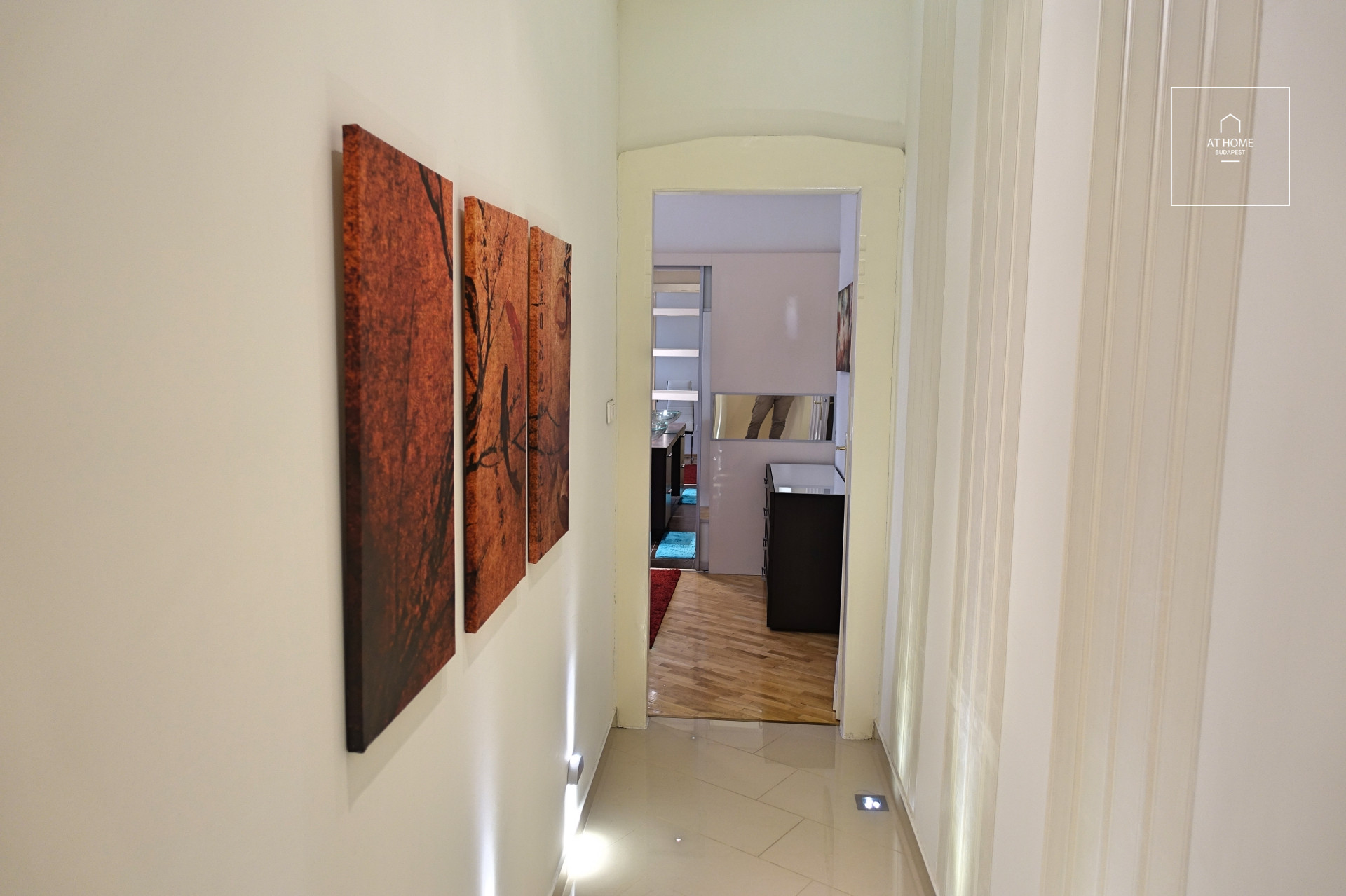 Exclusive two-bedroom downtown apartment near the Parliament