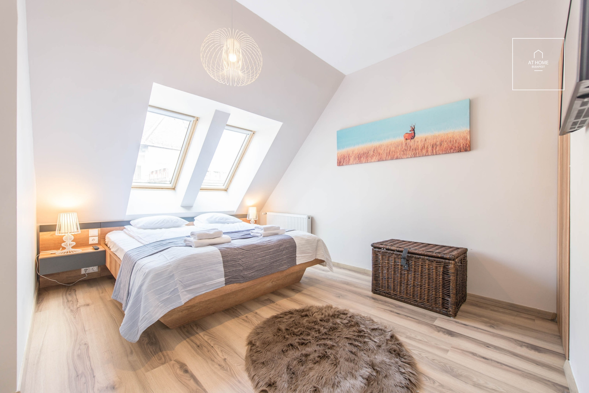 3 hálószobás penthouse luxuslakás kiadó a VI. kerületben