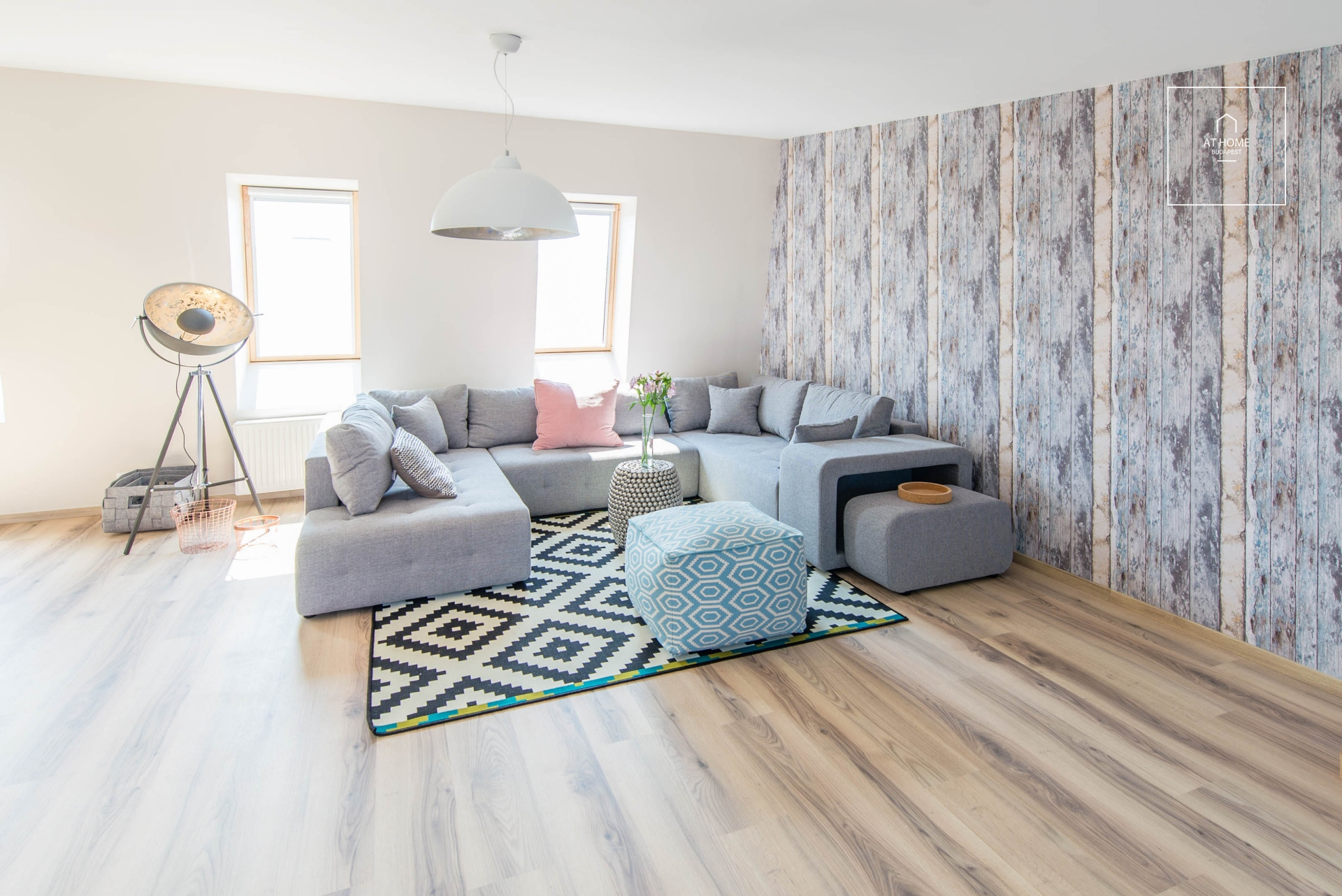 3-bedroom luxury penthouse apartment for rent in Budapest VI. district