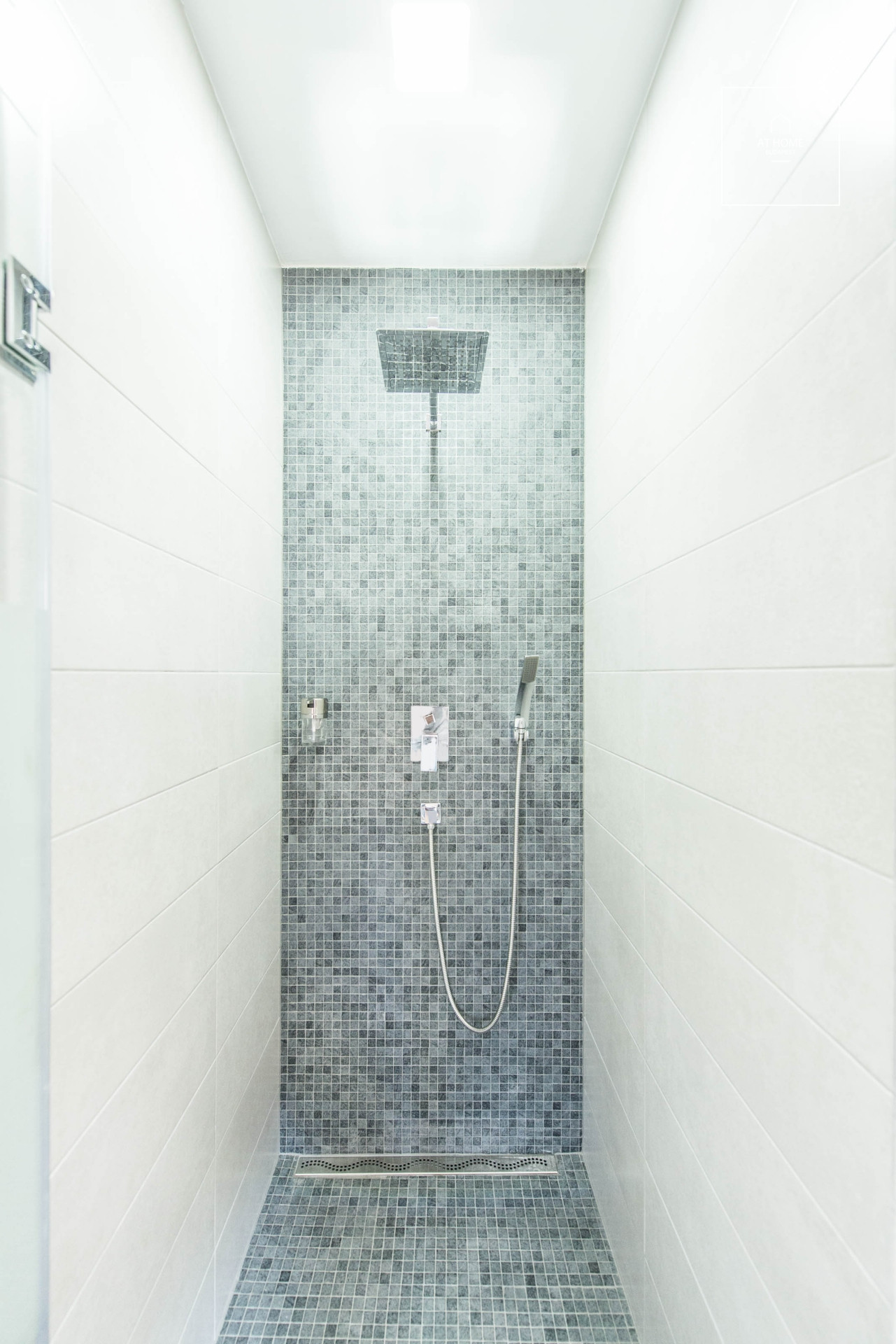 5 hálószobás penthouse luxuslakás kiadó a VI. kerületben