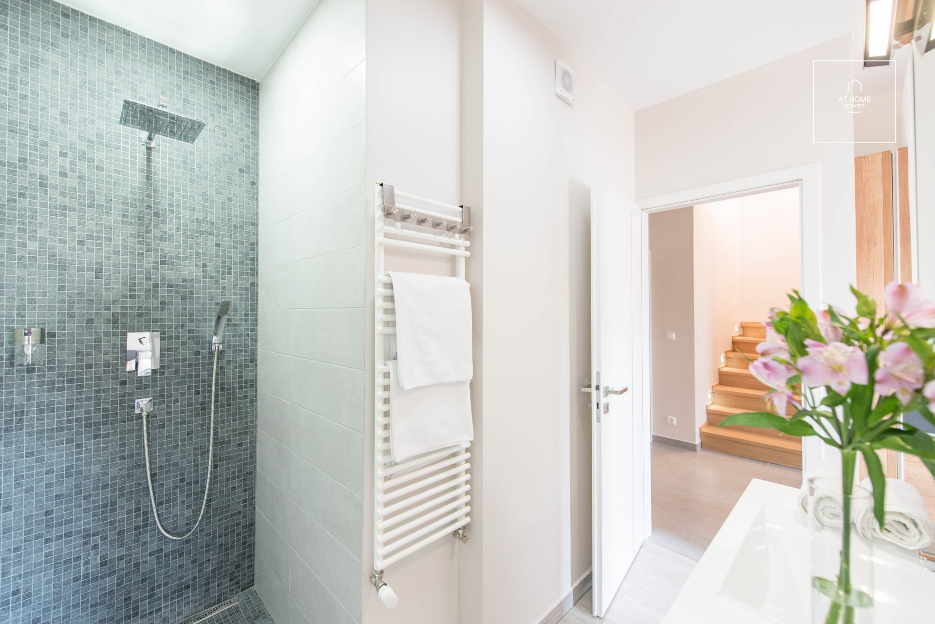 5-bedroom luxury penthouse apartment for rent in Budapest VI. district