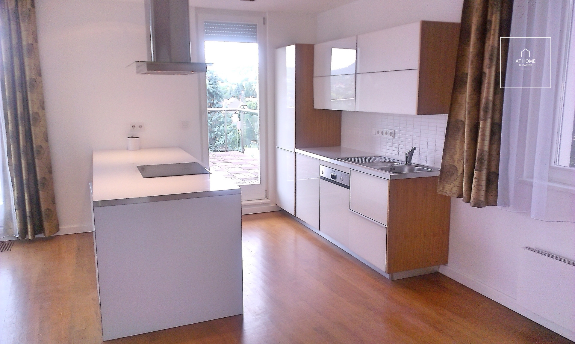 Exclusive apartment for rent Budapest II. district, Rézmál