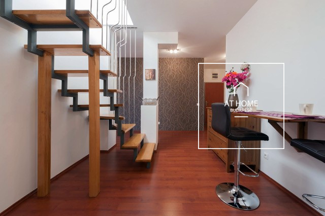 Elegant penthouse apartment VI. district, Terézváros