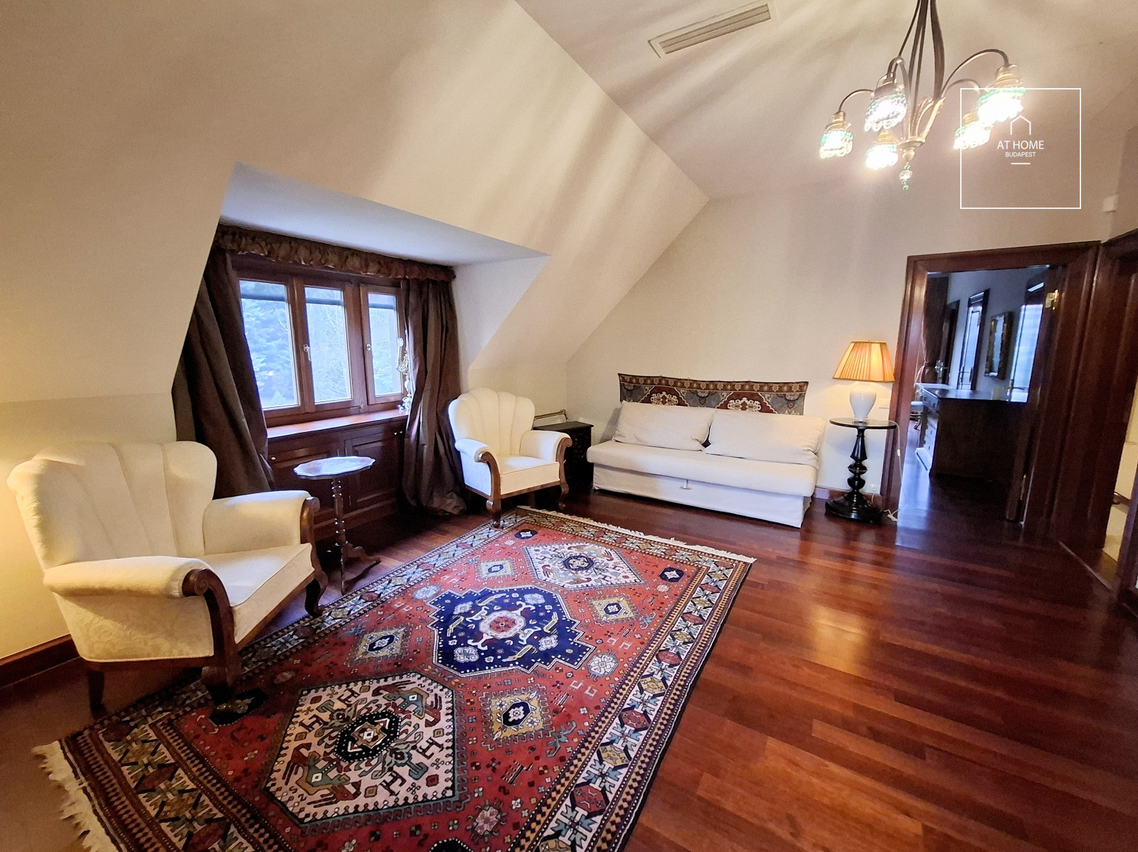 Spacious 250 m² duplex apartment with panoramic forest views in District II