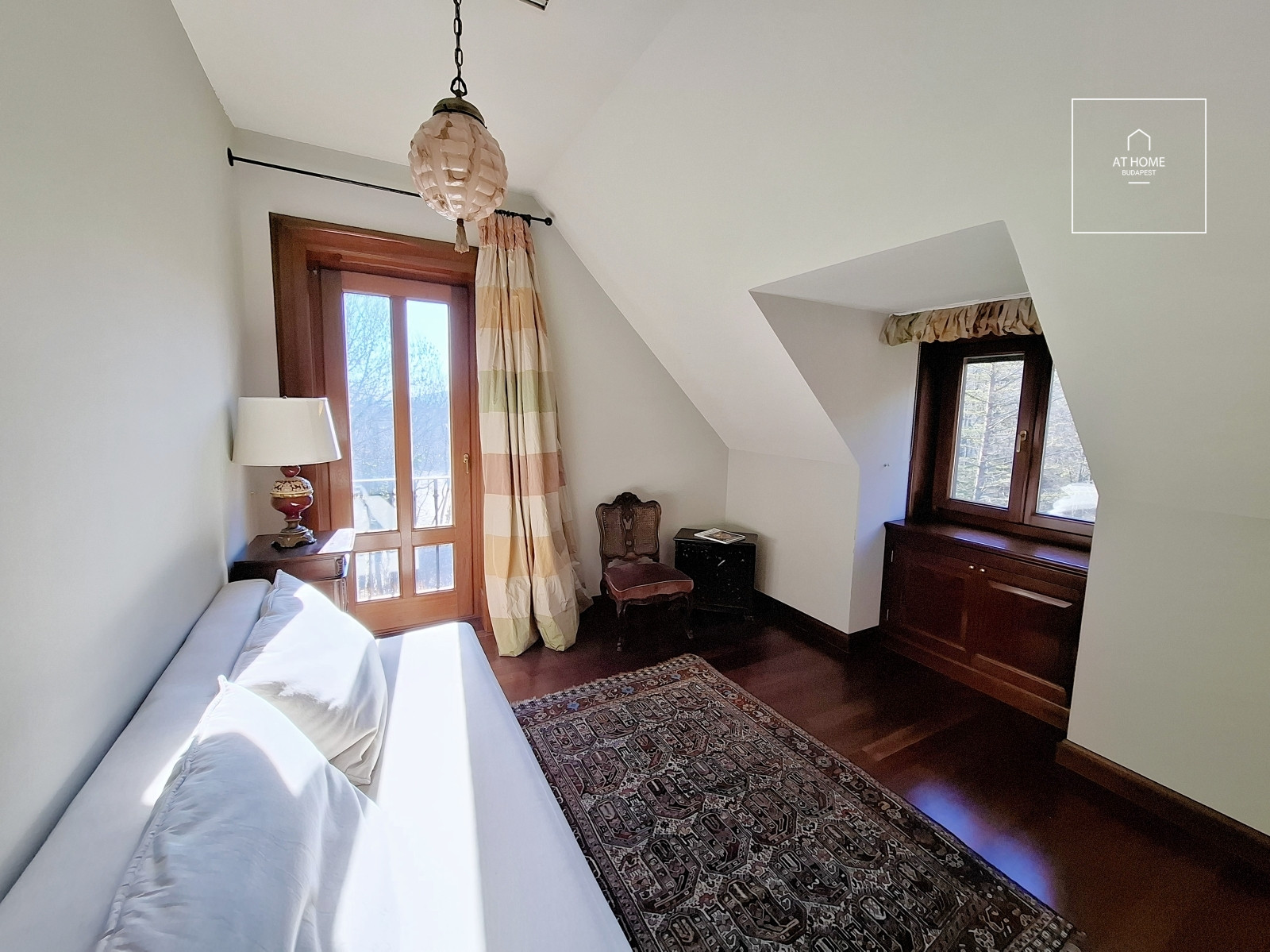 Spacious 250 m² duplex apartment with panoramic forest views in District II