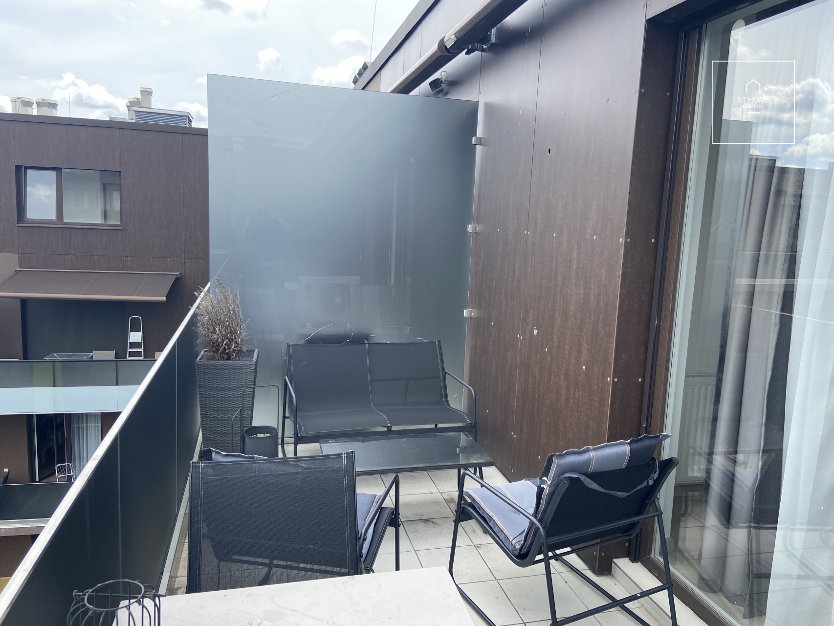 Newly built, two-bedroom apartment for rent in Corvin negyed